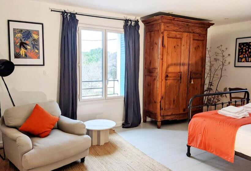 산 전망 스위트, Le Mas Des Oules