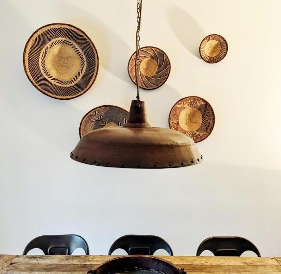 디럭스 스위트, Le Mas Des Oules