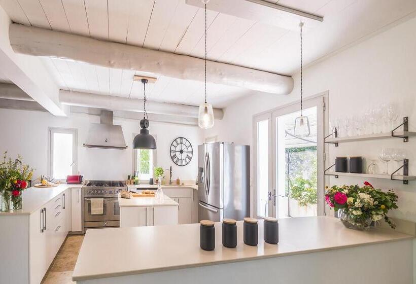 전용 풀장 스위트, Le Mas Des Oules