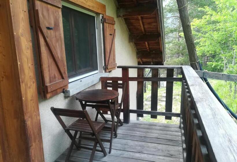 标准三人间, Chambre Les Ormes