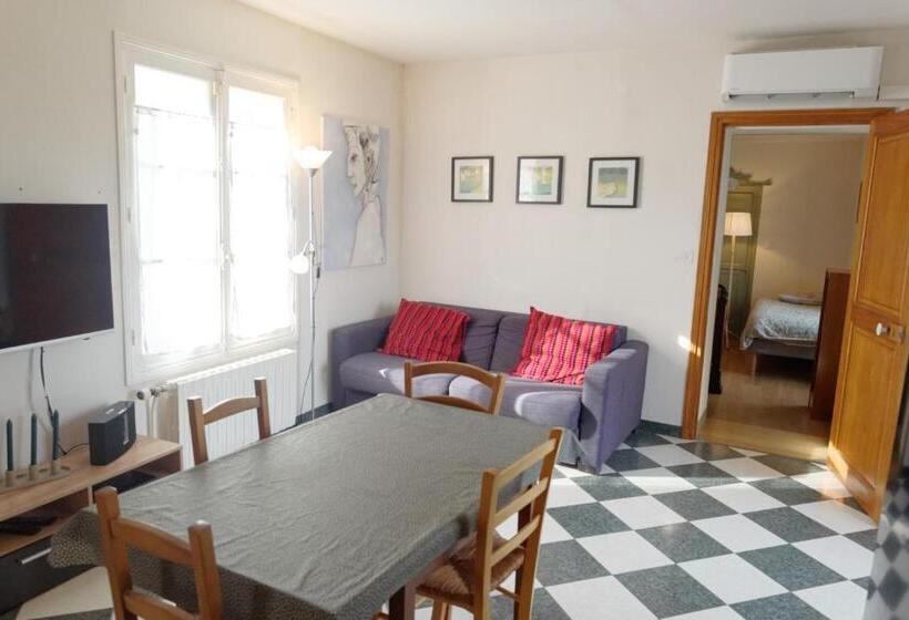 شقة غرفة واحدة, La Boisselée