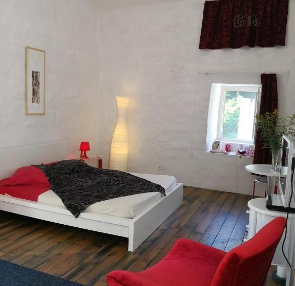 Номер Стандарт, Le Moulin De Gauty