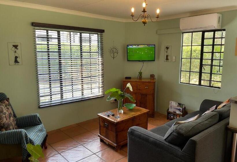 בית, חדר שינה 1, The Green Lantern   Howick