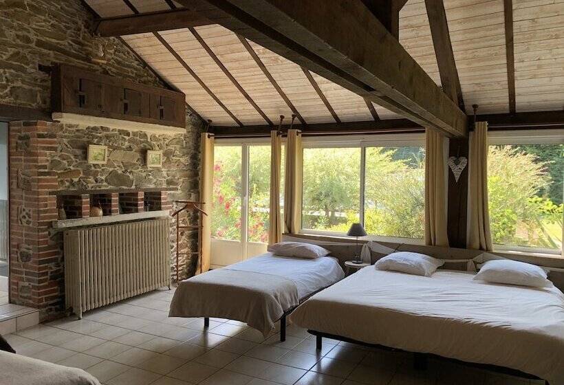 家庭套房, L'arbre D'alaïs