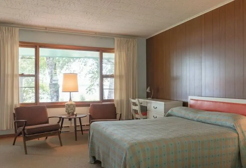 １ベッドルームアパートメント, Historic Birch Lodge And Motel