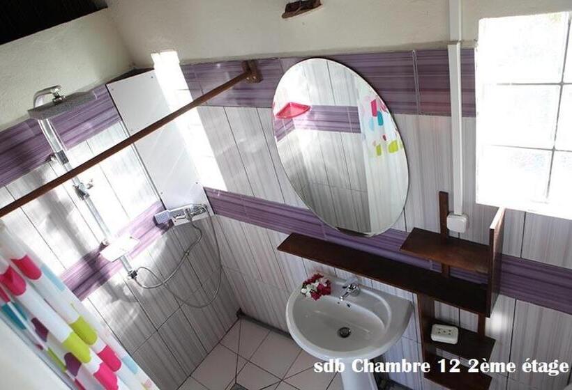 اتاق استاندارد, Chez Yolande