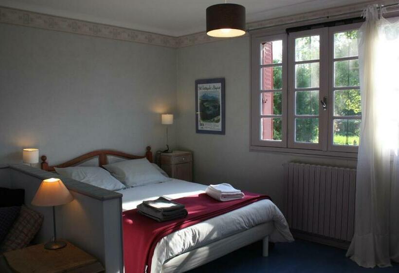 스탠다드 트리플 룸 가든 전망, La Maison De L'ousse