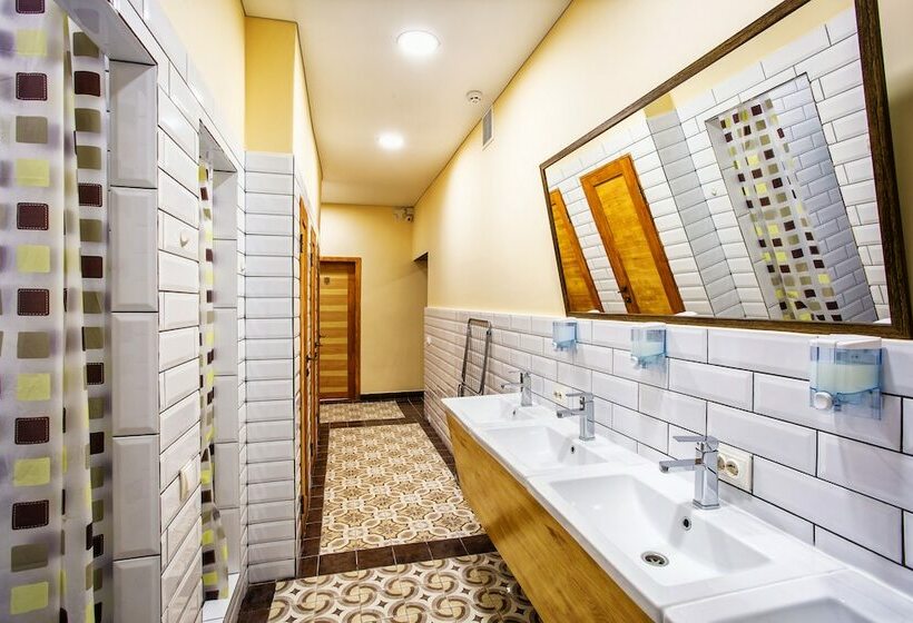 تختخواب در اتاق مشترک, Hostel Tarnopil