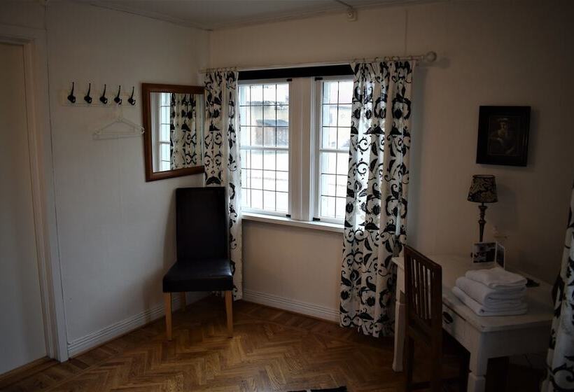 标准单人间共用浴室, Torups Gastgivaregard