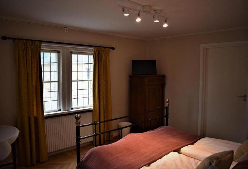 带共用浴室的标准房间, Torups Gastgivaregard