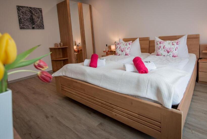 Номер Стандарт, Weingut Erich Serwazi