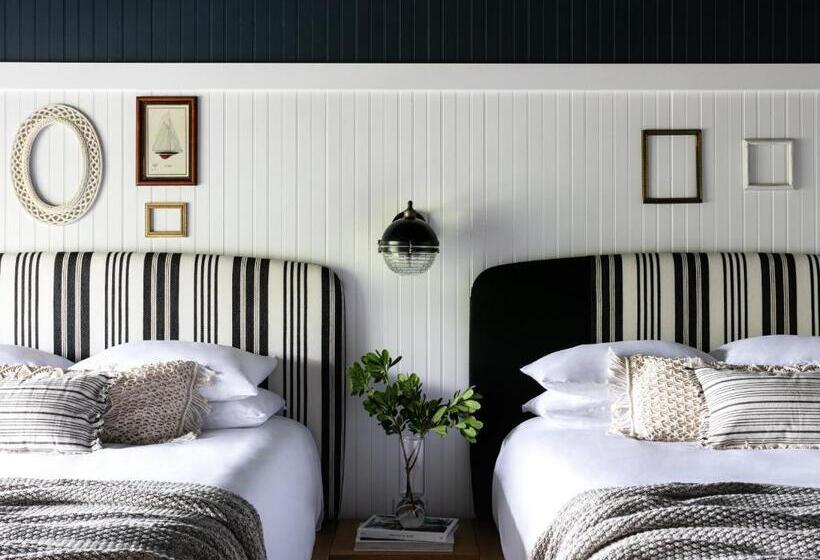 اتاق لوکس, Bluebird Ocean Point Inn