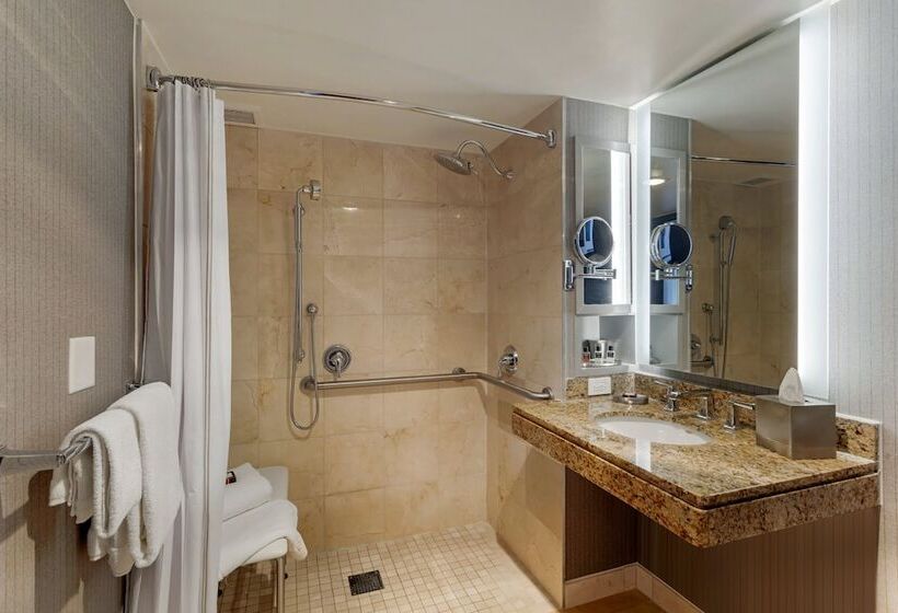 اتاق لوکس, Omni New Haven Hotel At Yale