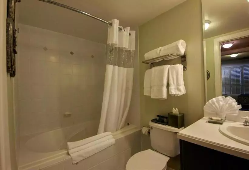 سوییت سوپریور, The Mutiny Luxury Suites