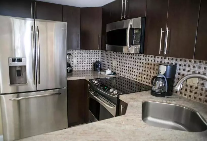 2 Bedroom Superior Room, The Mutiny Luxury Suites