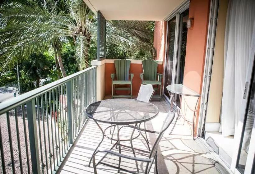 2 Bedroom Superior Room, The Mutiny Luxury Suites