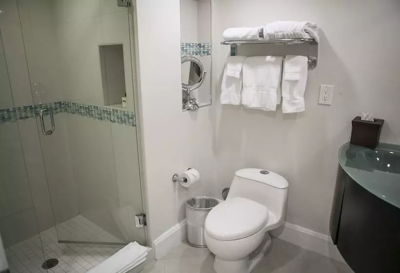 سوییت سوپریور, The Mutiny Luxury Suites