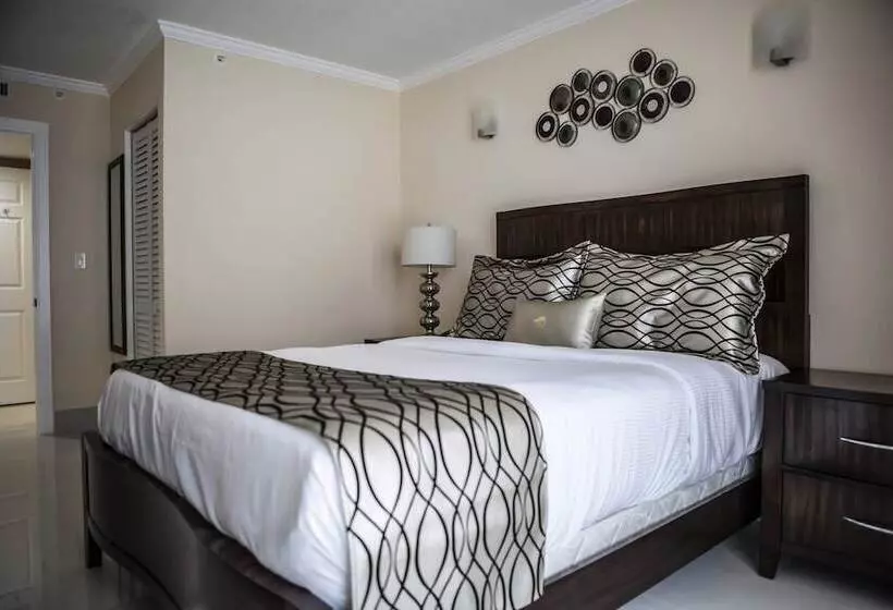 سوییت سوپریور, The Mutiny Luxury Suites