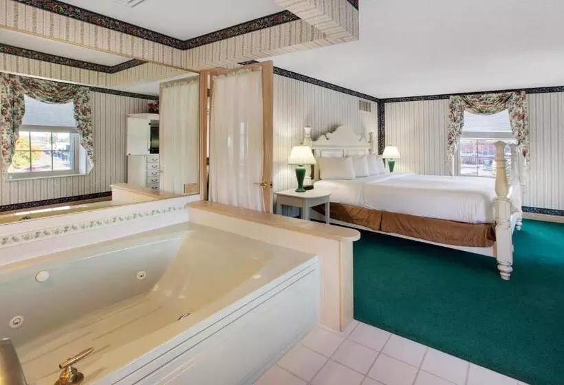 سوئیت با تخت بزرگ, The Hotel Ojibway, Trademark Collection By Wyndham