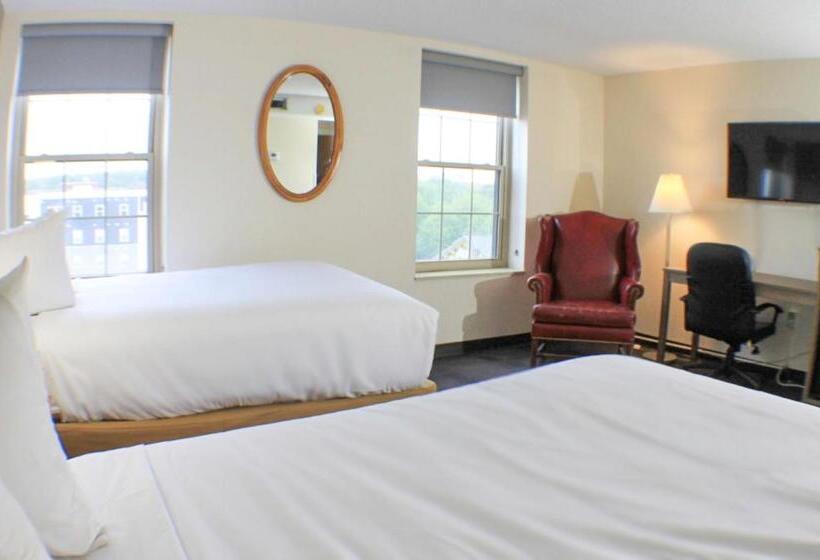 חדר סטנדרט שתי מיטות זוגיות, The Hotel Ojibway, Trademark Collection By Wyndham