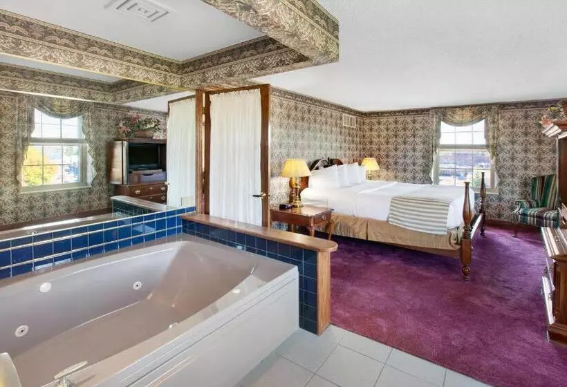 اتاق لوکس با تخت بزرگ, The Hotel Ojibway, Trademark Collection By Wyndham