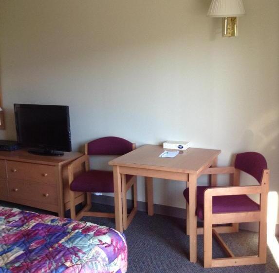 غرفة قياسية سرير ملكى, Murphy's Alaskan Inn