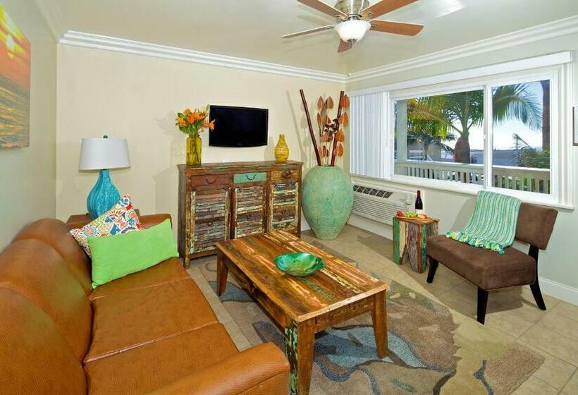 جناح ديلوكس, Ocean Palms Beach Resort