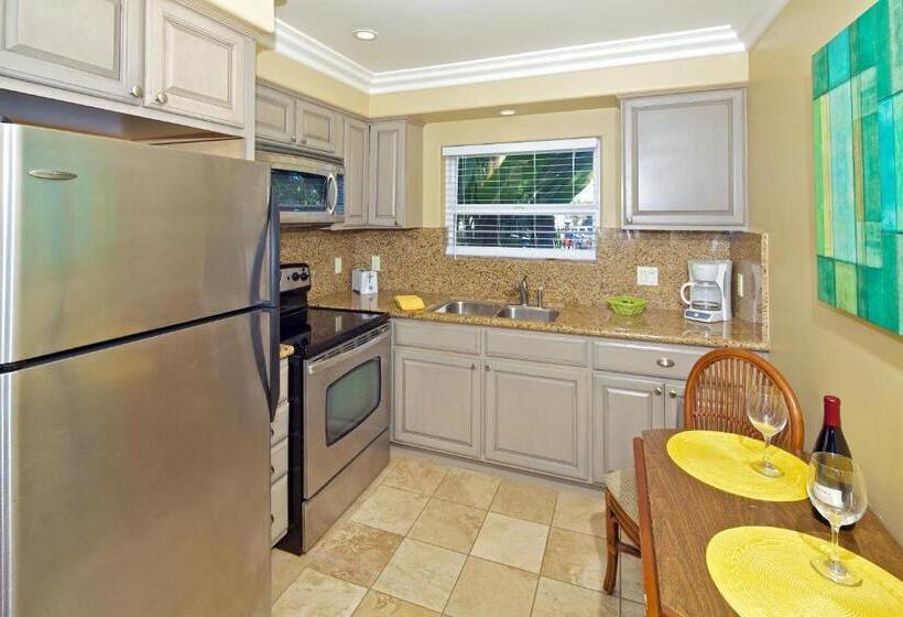 Mini Suite, Ocean Palms Beach Resort