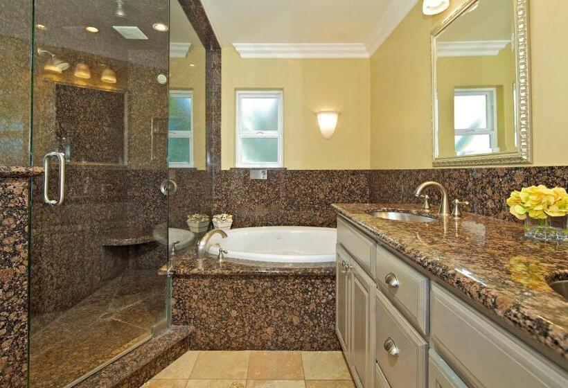 Mini Suite, Ocean Palms Beach Resort