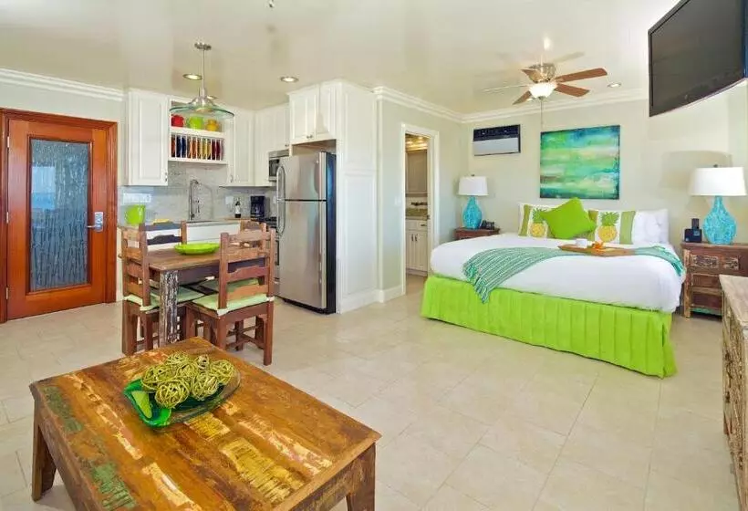 オーシャンビューデラックススイート, Ocean Palms Beach Resort