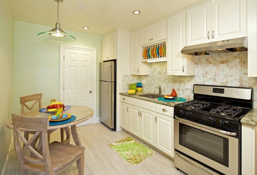 Mini Suite, Ocean Palms Beach Resort