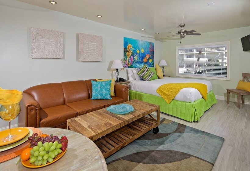 Mini Suite, Ocean Palms Beach Resort