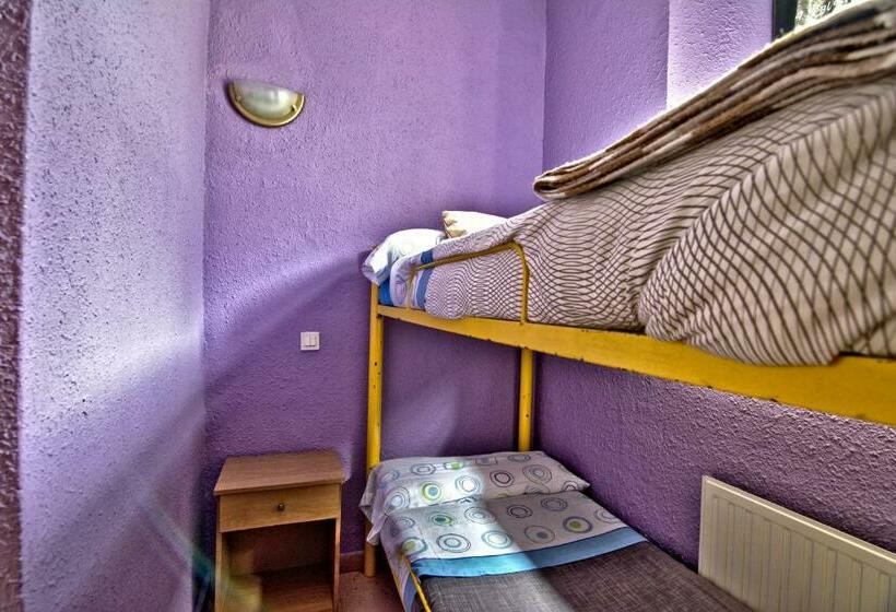 غرفة قياسية فردية, Albergue Juvenil De Bustiello