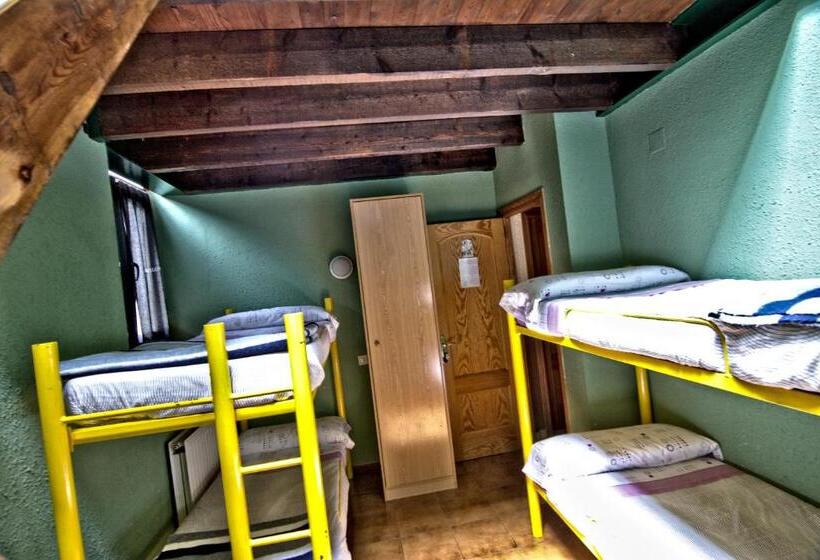 Семейный Номер, Albergue Juvenil De Bustiello