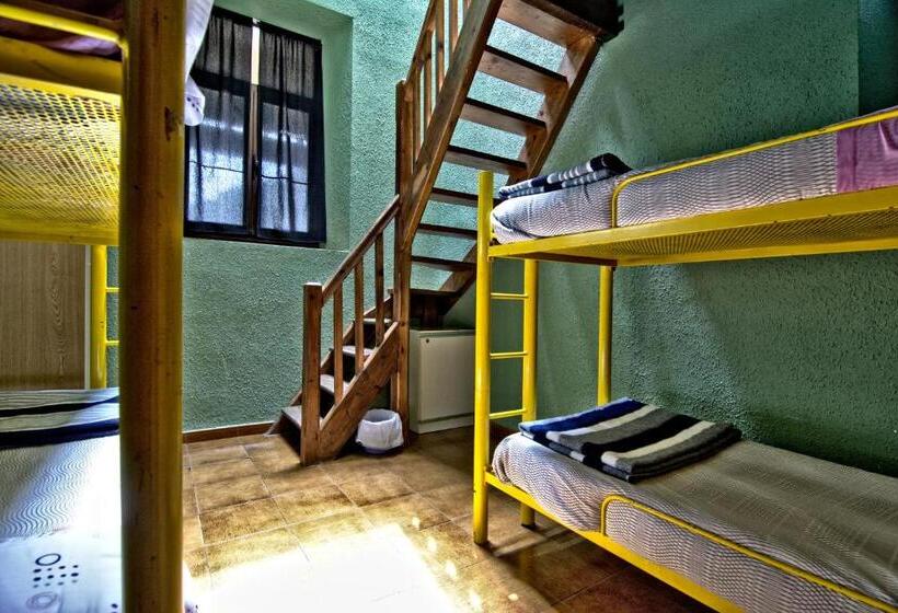 غرفة عائلية, Albergue Juvenil De Bustiello