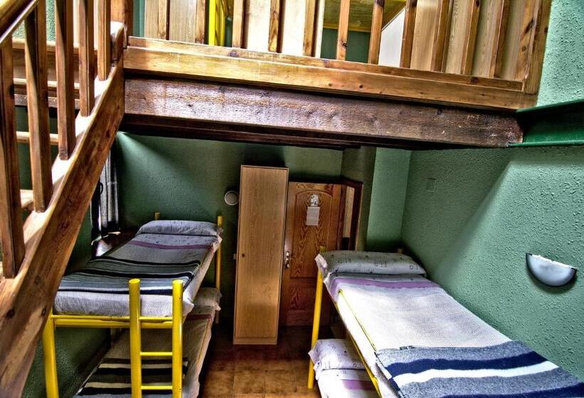 غرفة عائلية, Albergue Juvenil De Bustiello