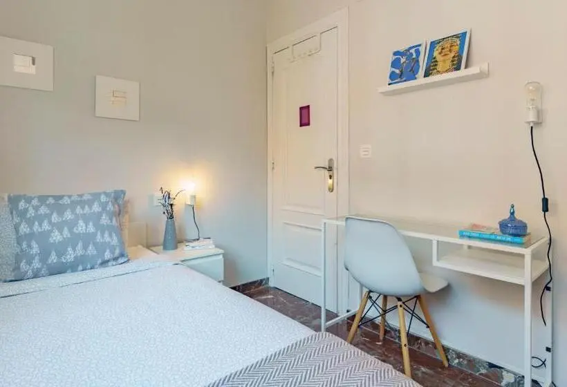 اتاق استاندارد یک نفره, Casa La Fontana Hostatel