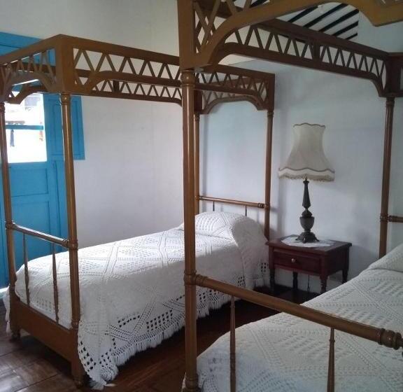 Четырехместный Номер Стандарт, Casa Hotel El Compadre