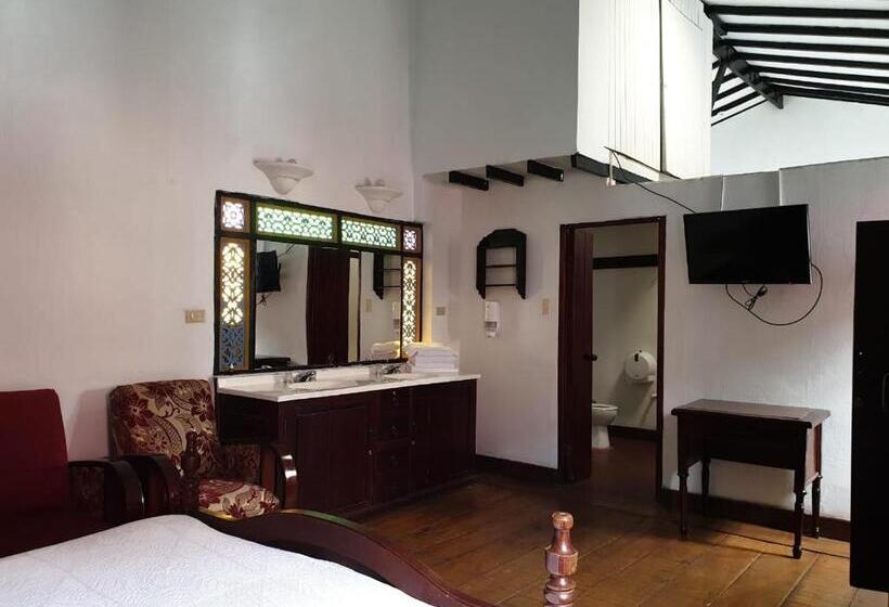 4인용 스탠다드 룸, Casa Hotel El Compadre