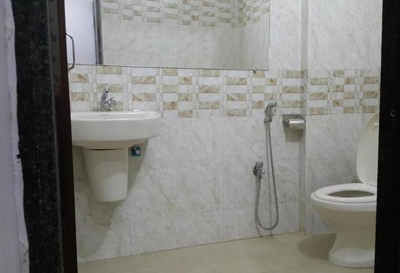 غرفة ديلوكس عائلية, Murud Marina