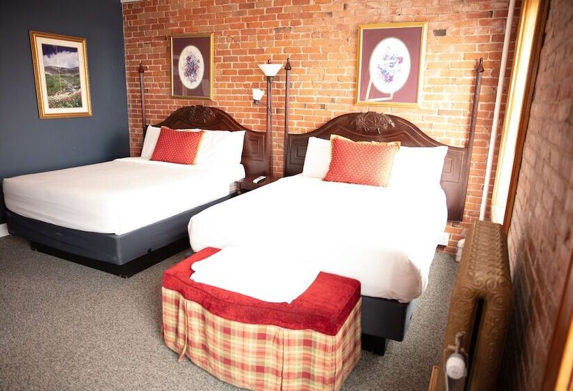 غرفة ديلوكس, The Victor