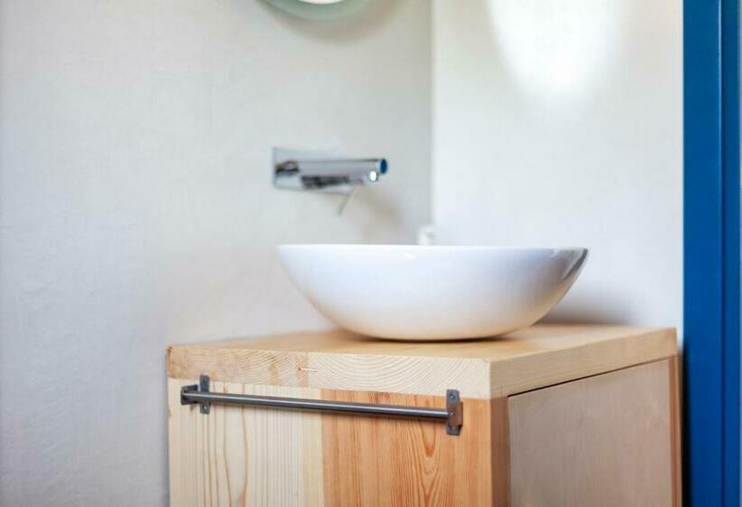 חדר דלוקס, Toni Retzo Rooms