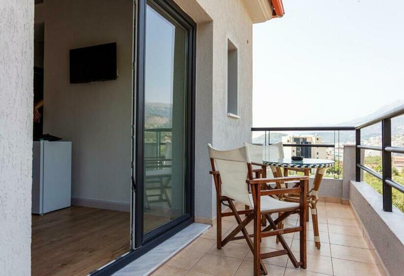 חדר דלוקס, Toni Retzo Rooms