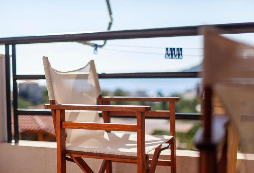 חדר סטנדרט נוף לים עם מרפסת, Toni Retzo Rooms