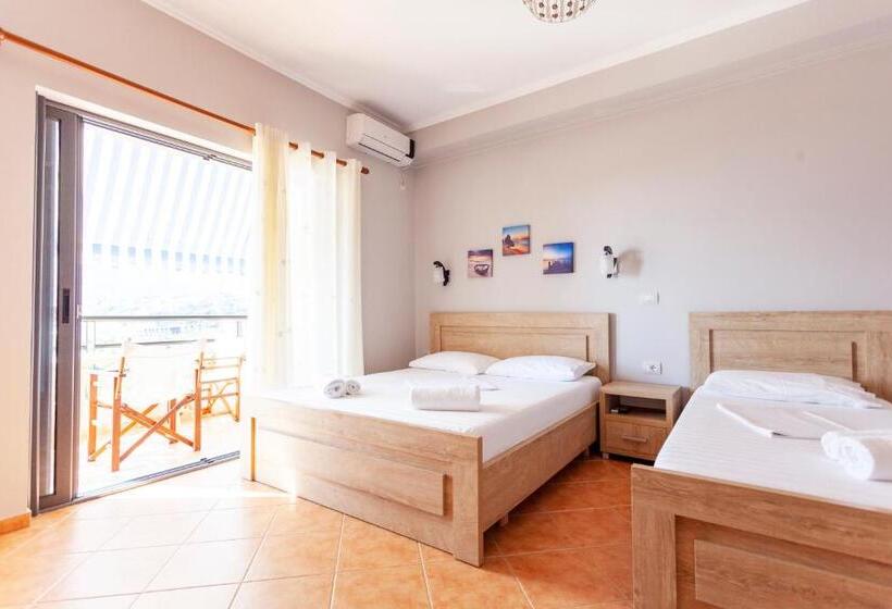 חדר קומפורט לשלושה, Toni Retzo Rooms