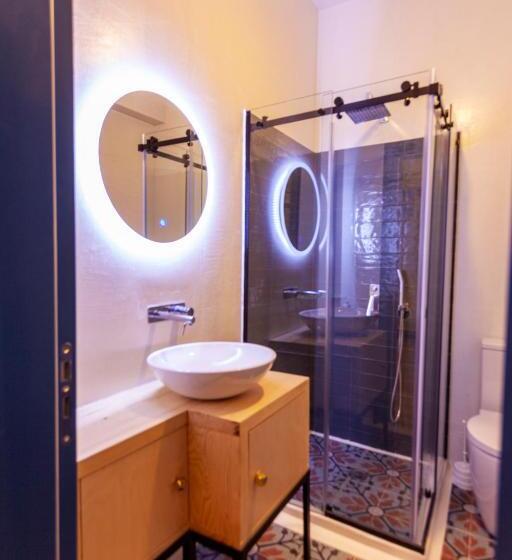 חדר דלוקס לארבעה, Toni Retzo Rooms