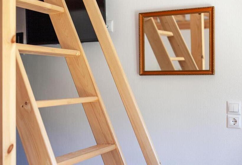 חדר דלוקס לארבעה, Toni Retzo Rooms