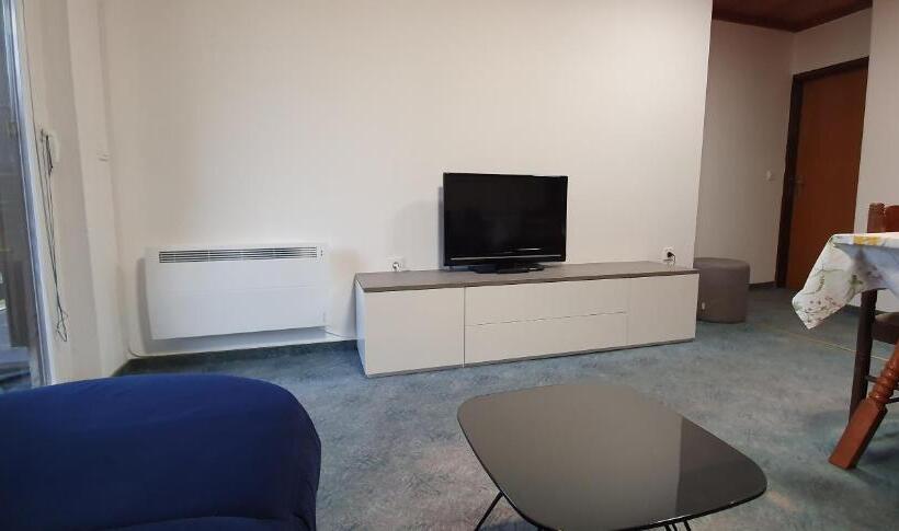 2 Bedrooms Apartment Mountain View, Apartments And Rooms Milena