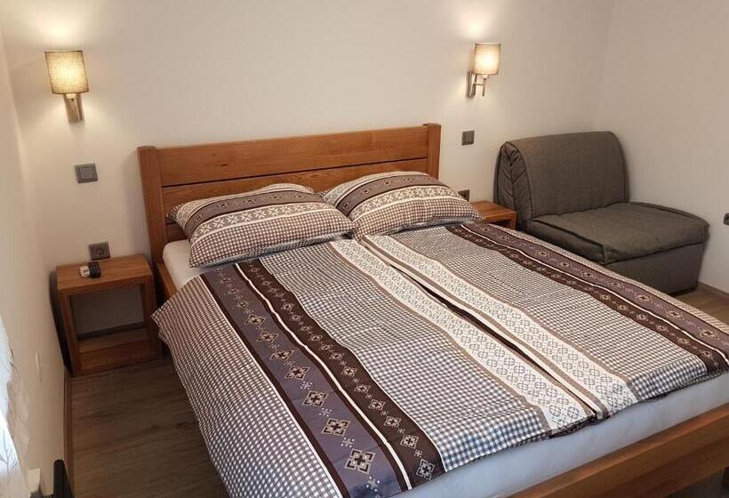 חדר סטנדרט, Apartments And Rooms Milena