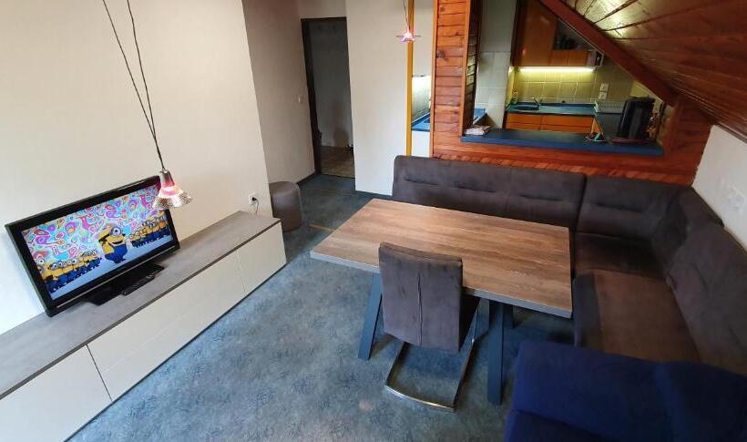 2 Bedrooms Apartment Mountain View, Apartments And Rooms Milena